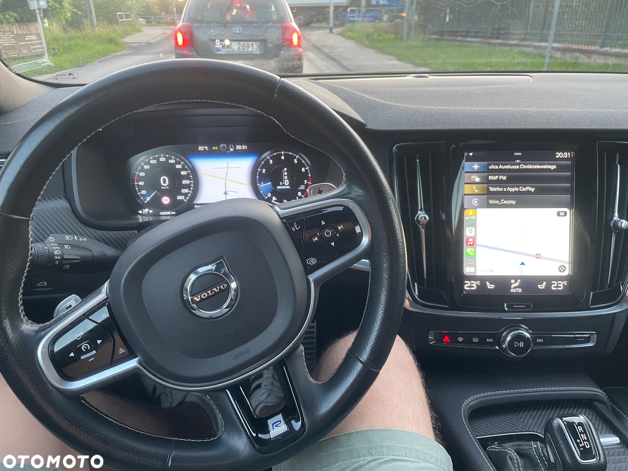 Volvo V90 T6 AWD R-Design - 12