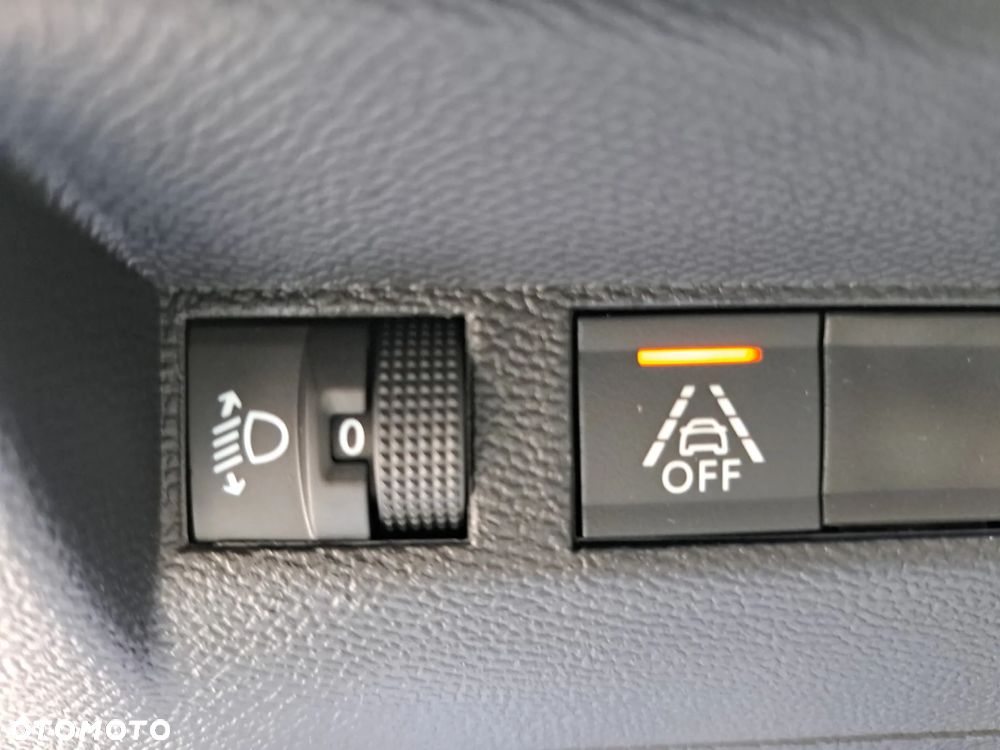Peugeot 208 1.2 PureTech Allure S&S - 23
