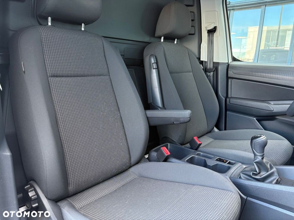 Volkswagen Caddy Maxi Cargo - 13