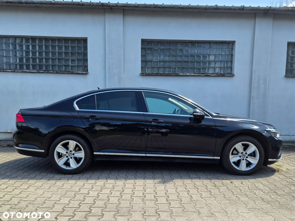 Volkswagen Passat 1.5 TSI EVO Elegance DSG - 2