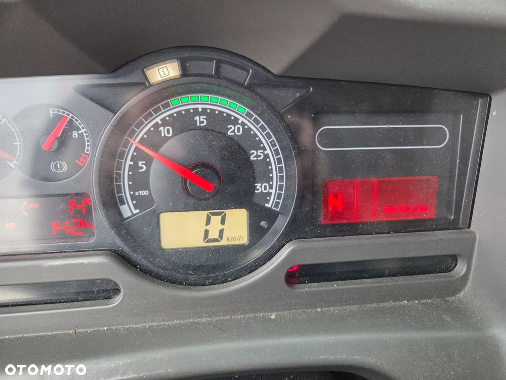 Renault Midlum 220 Atego Scania - 14