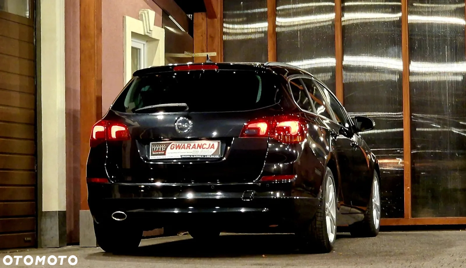 Opel Astra 1.6 Turbo Sports Tourer Design Edition - 36