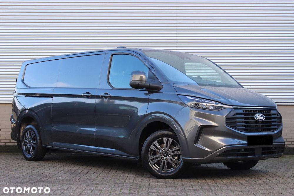 Ford Transit Custom 320 L2H1 Limited 2.0 150KM - 2