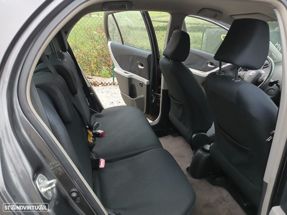 Toyota Yaris 1.4 D-4D AC - 6
