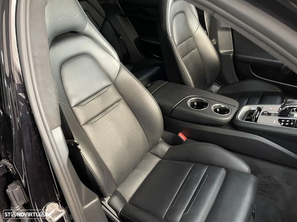 Porsche Panamera Turbo S E-Hybrid - 17