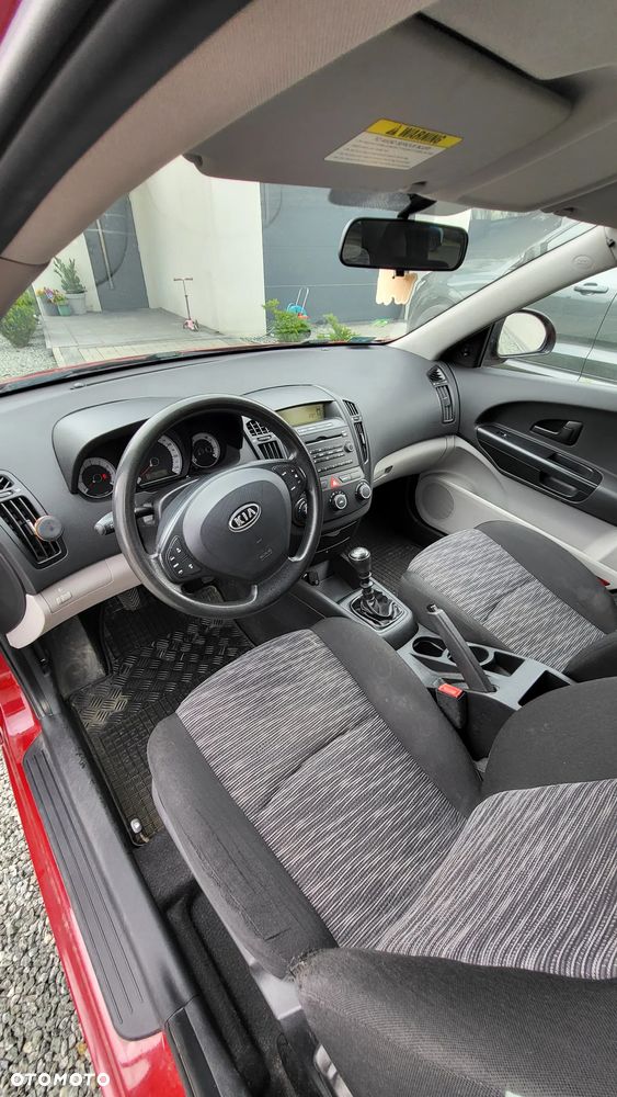 Kia Ceed 1.4 Comfort - 3