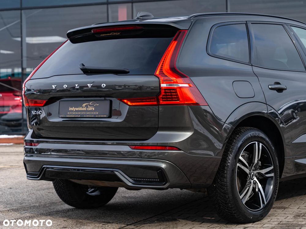 Volvo XC 60 B4 B Plus Dark - 14