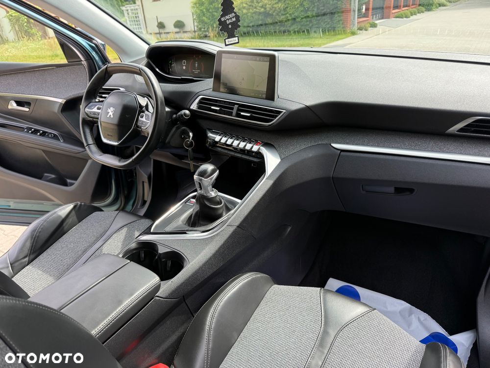 Peugeot 5008 - 28