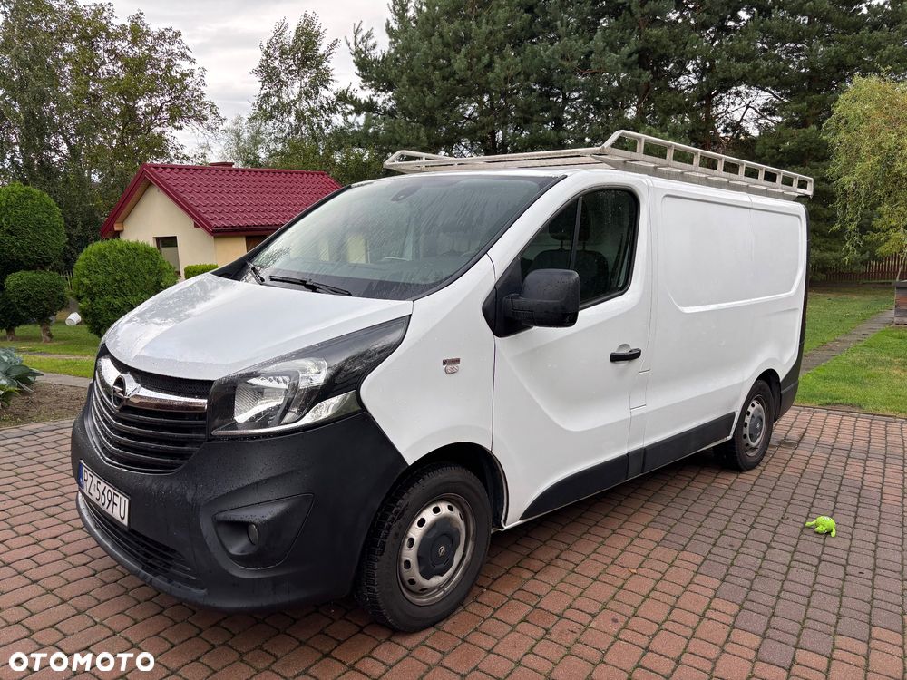 Opel Vivaro - 1