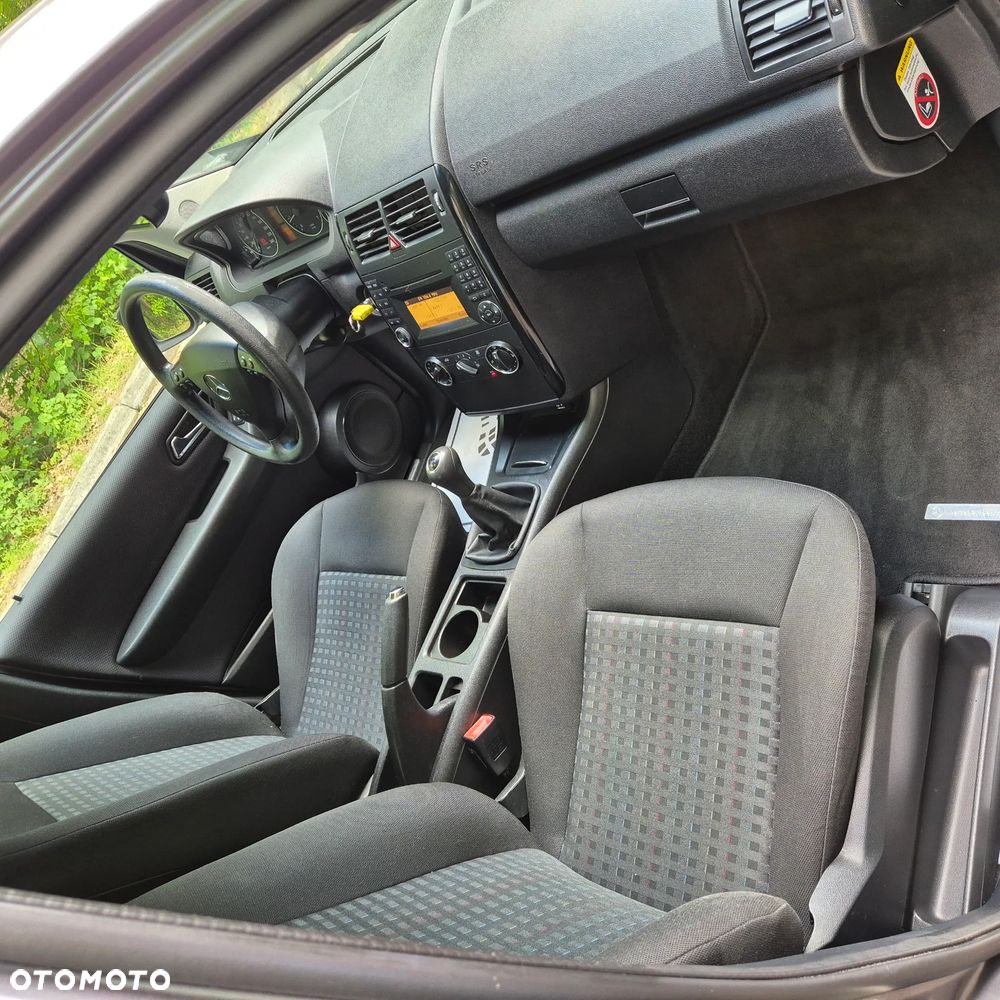Mercedes-Benz Klasa A 160 BlueEFFICIENCY Special Edition - 5