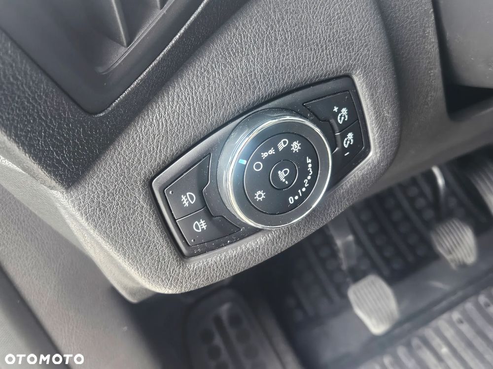 Ford Tourneo Connect Grand 1.6 TDCi Titanium - 28