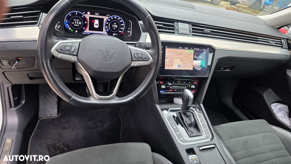 Volkswagen Passat 2.0 TDI DSG Comfortline - 12