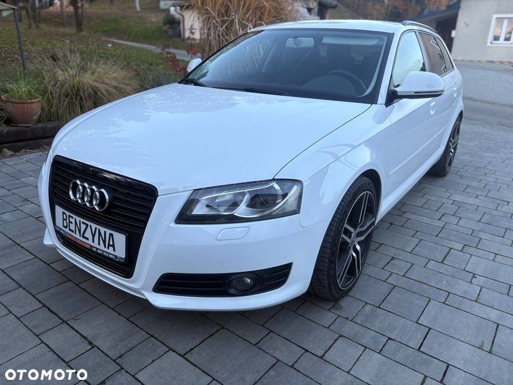 Audi A3 Sportback - 3