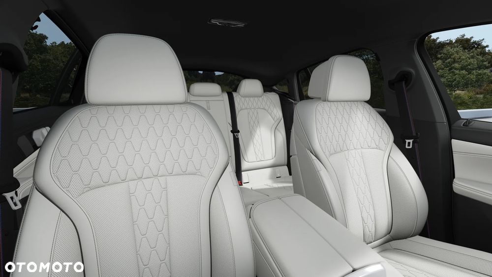 BMW X6 xDrive40i M Sport - 12