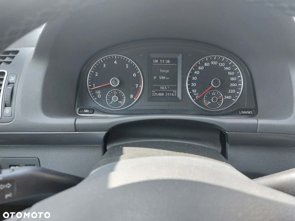 Volkswagen Touran 1.2 TSI BlueMot Trendline - 5