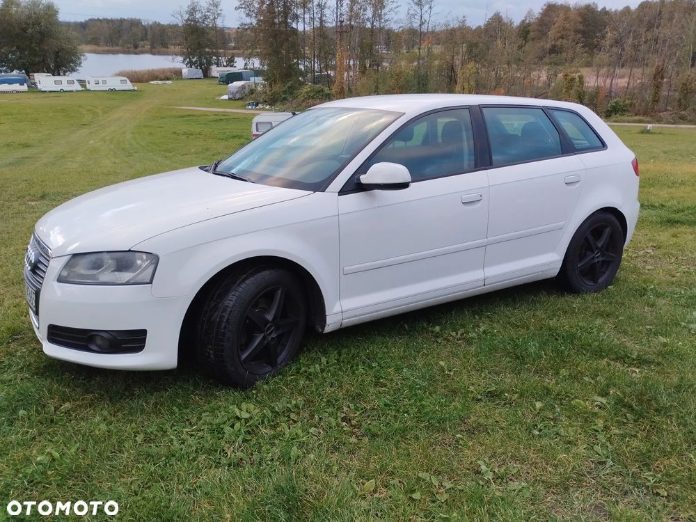 Audi A3 Sportback 1.6 TDI Ambiente - 1