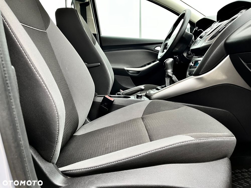 Ford Focus 1.0 EcoBoost STart-Stopp-System TITANIUM - 27