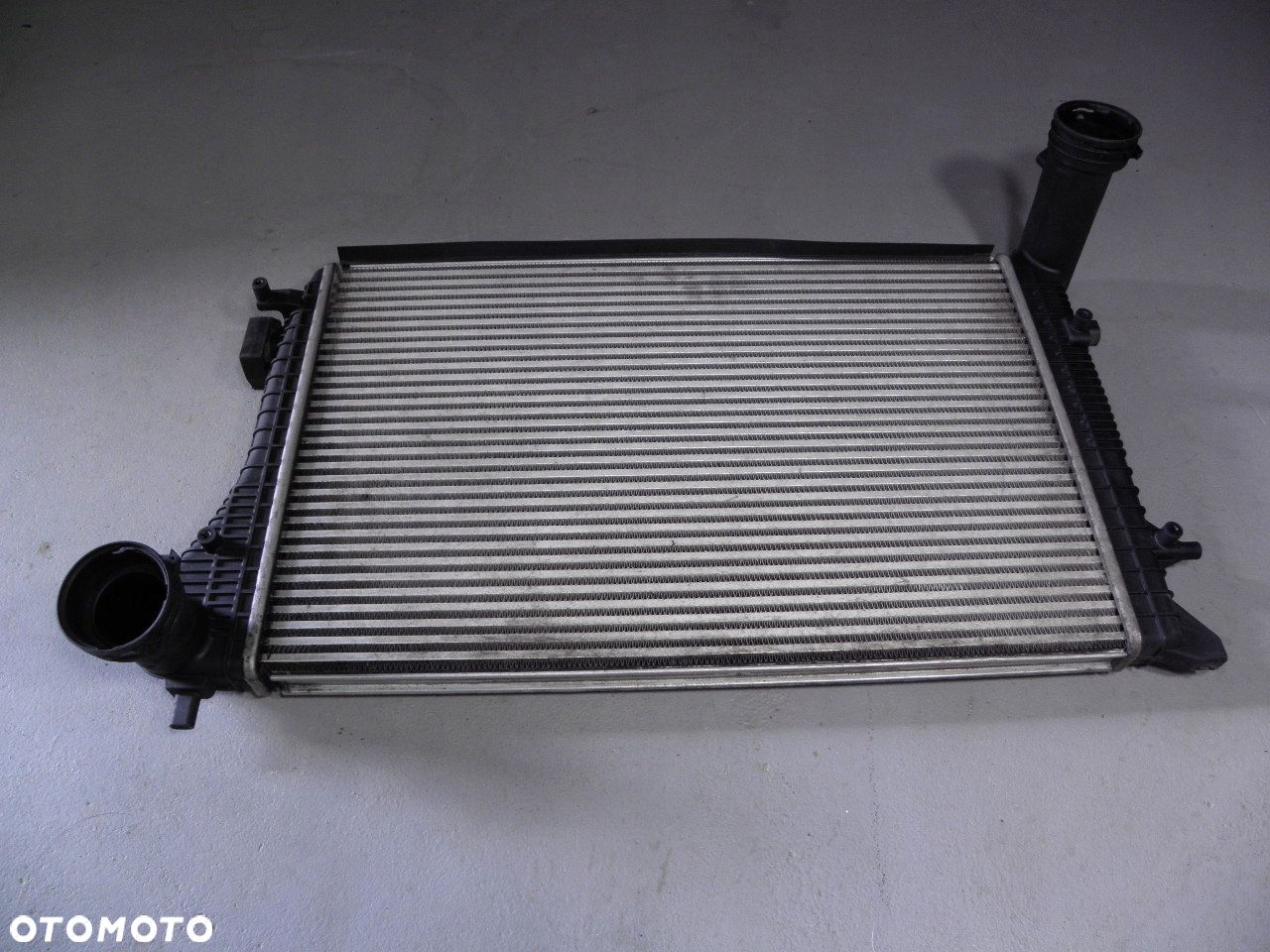 VW CADDY TDI // CHŁODNICA INTERCOOLER 1K0145927D - 1