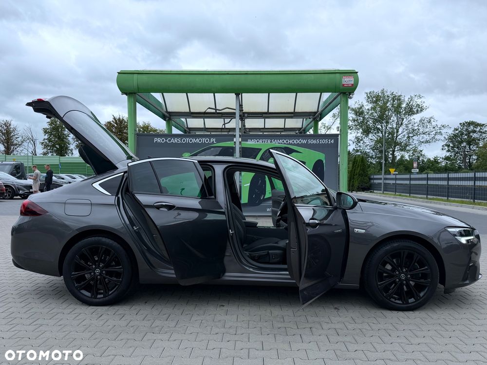 Opel Insignia - 15
