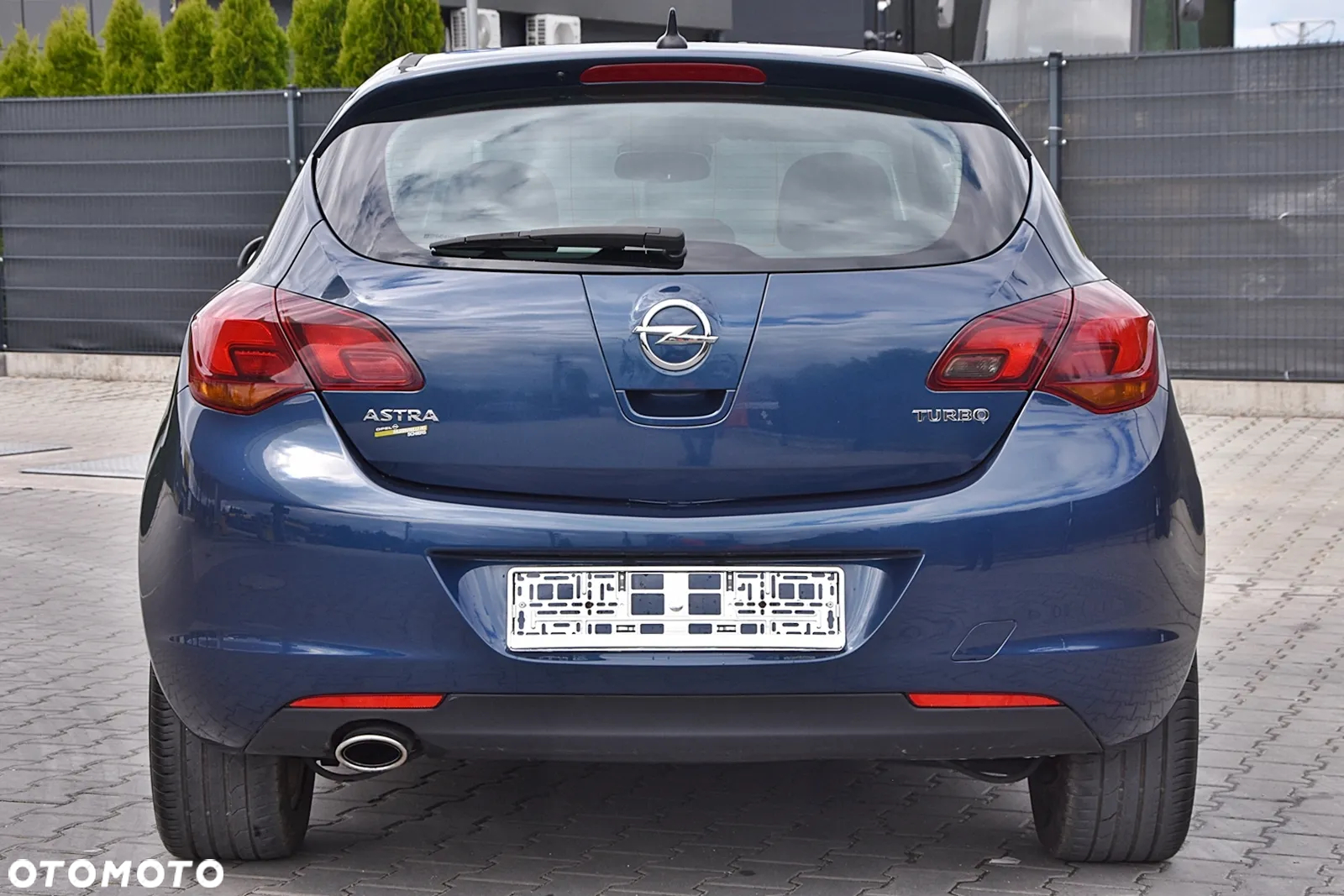 Opel Astra 1.6 Turbo Cosmo - 7