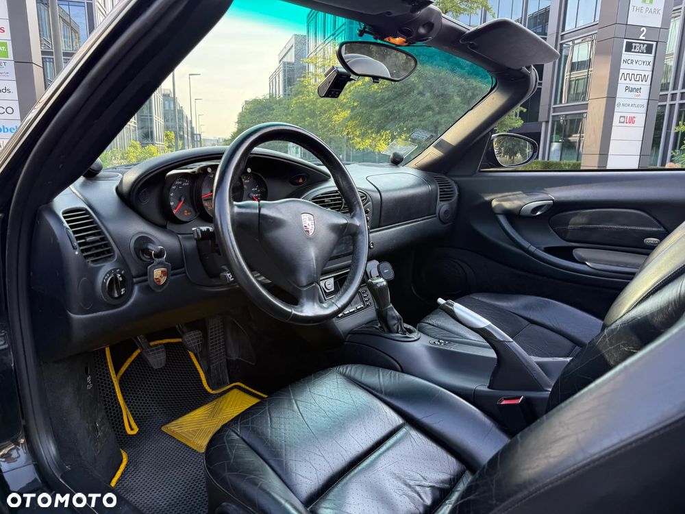 Porsche Boxster - 15