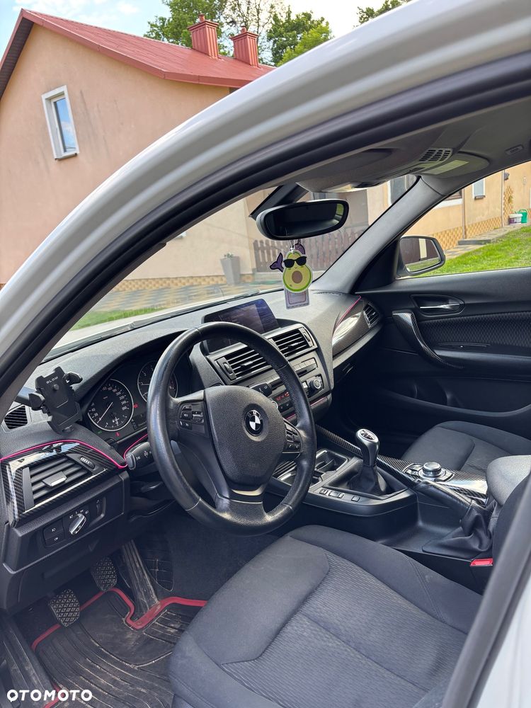 BMW Seria 1 120d xDrive - 8
