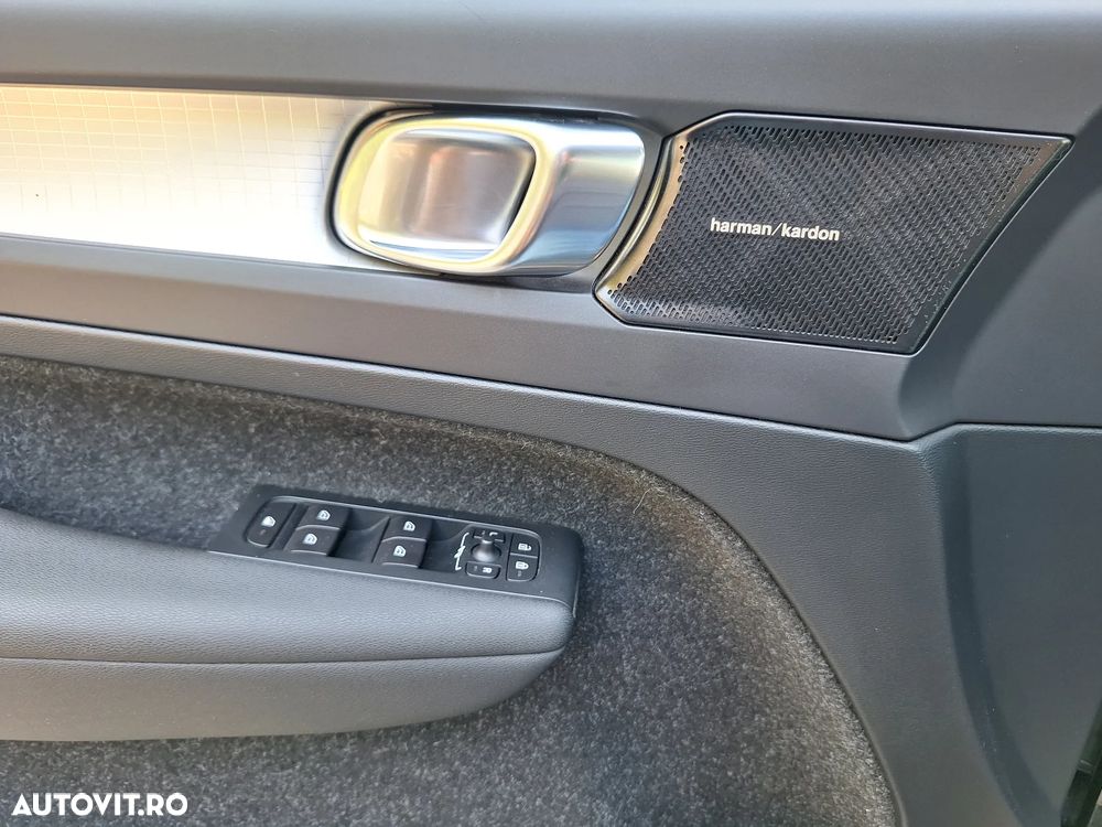 Volvo XC 40 - 28