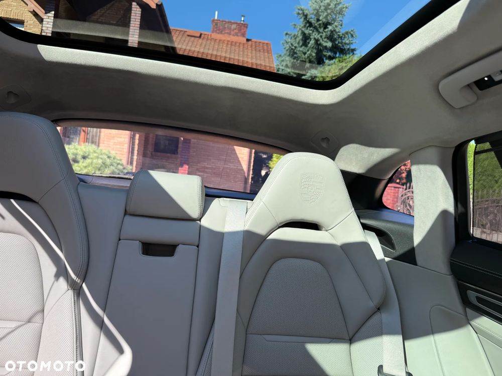 Porsche Panamera 4S E-Hybrid - 35