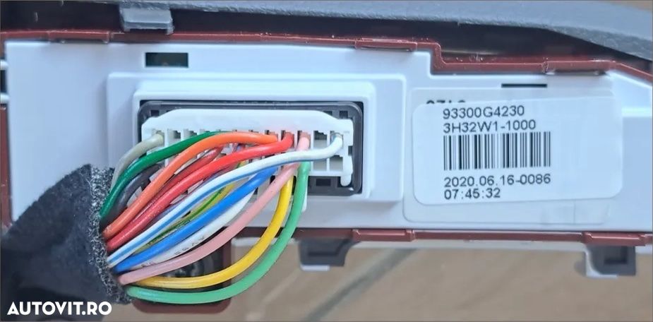 Ornament trim central schimbator viteze plansa bord Hyundai i30 PD PDE gen 3 - 6