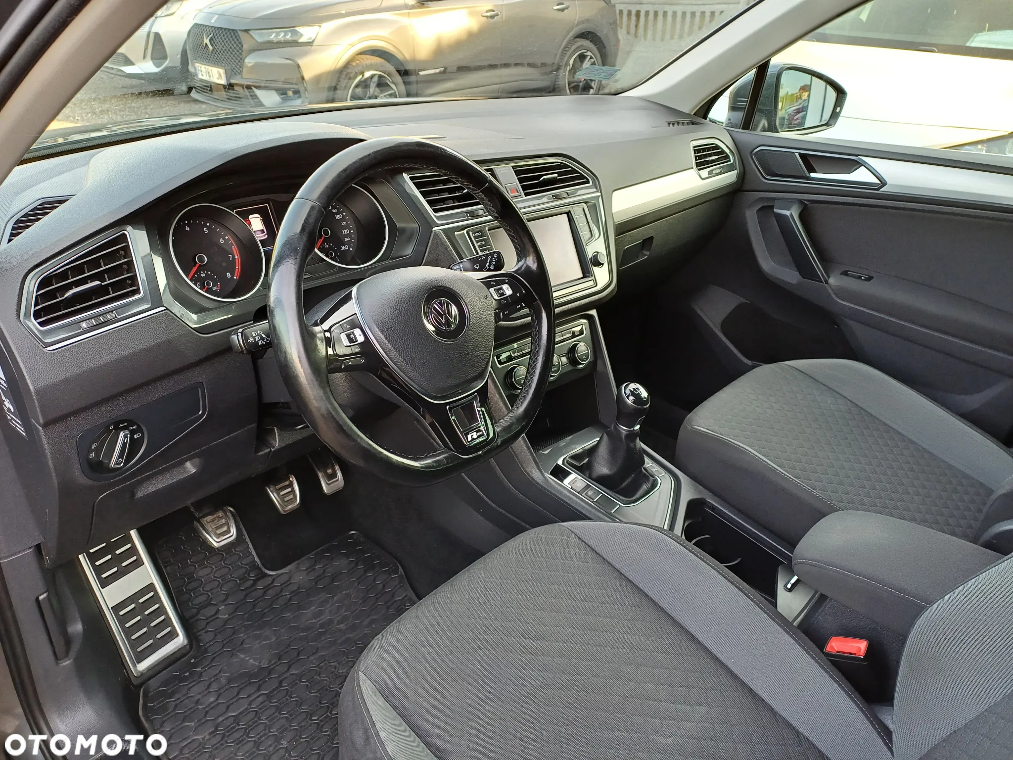 Volkswagen Tiguan 1.4 TSI BlueMotion Technology Sport & Style - 14