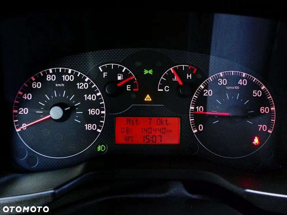 Fiat Qubo 1.4 8V MyLife - 27