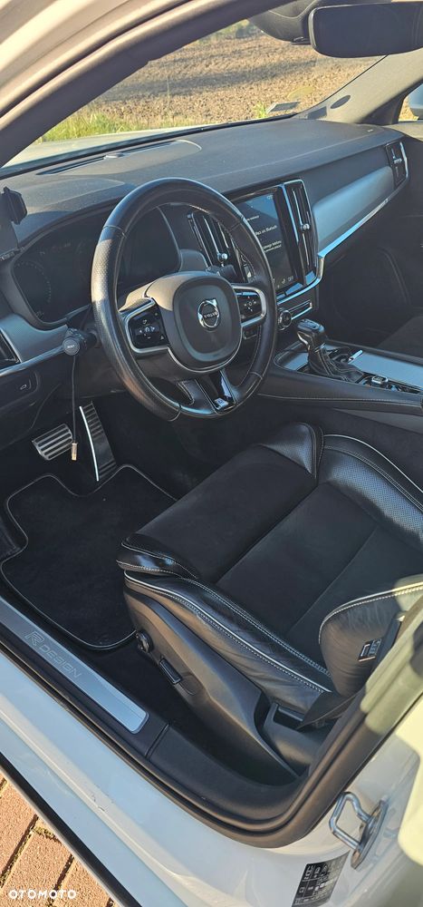 Volvo V90 D4 R-Design - 17