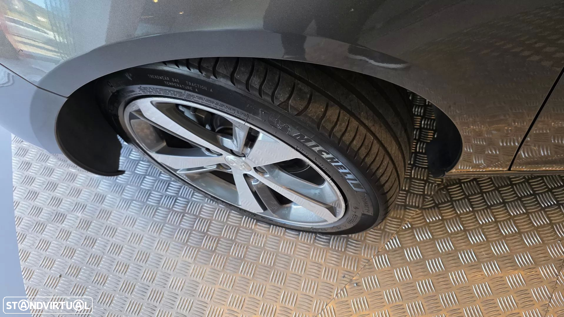 Peugeot 308 1.6 BlueHDi Allure J17 - 26