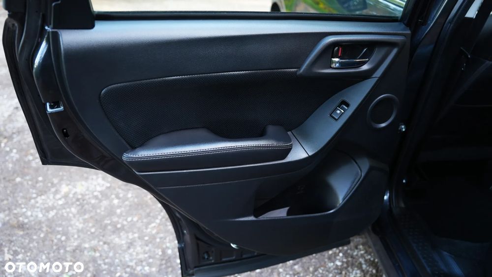Subaru Forester 2.0D Lineartronic Sport - 35