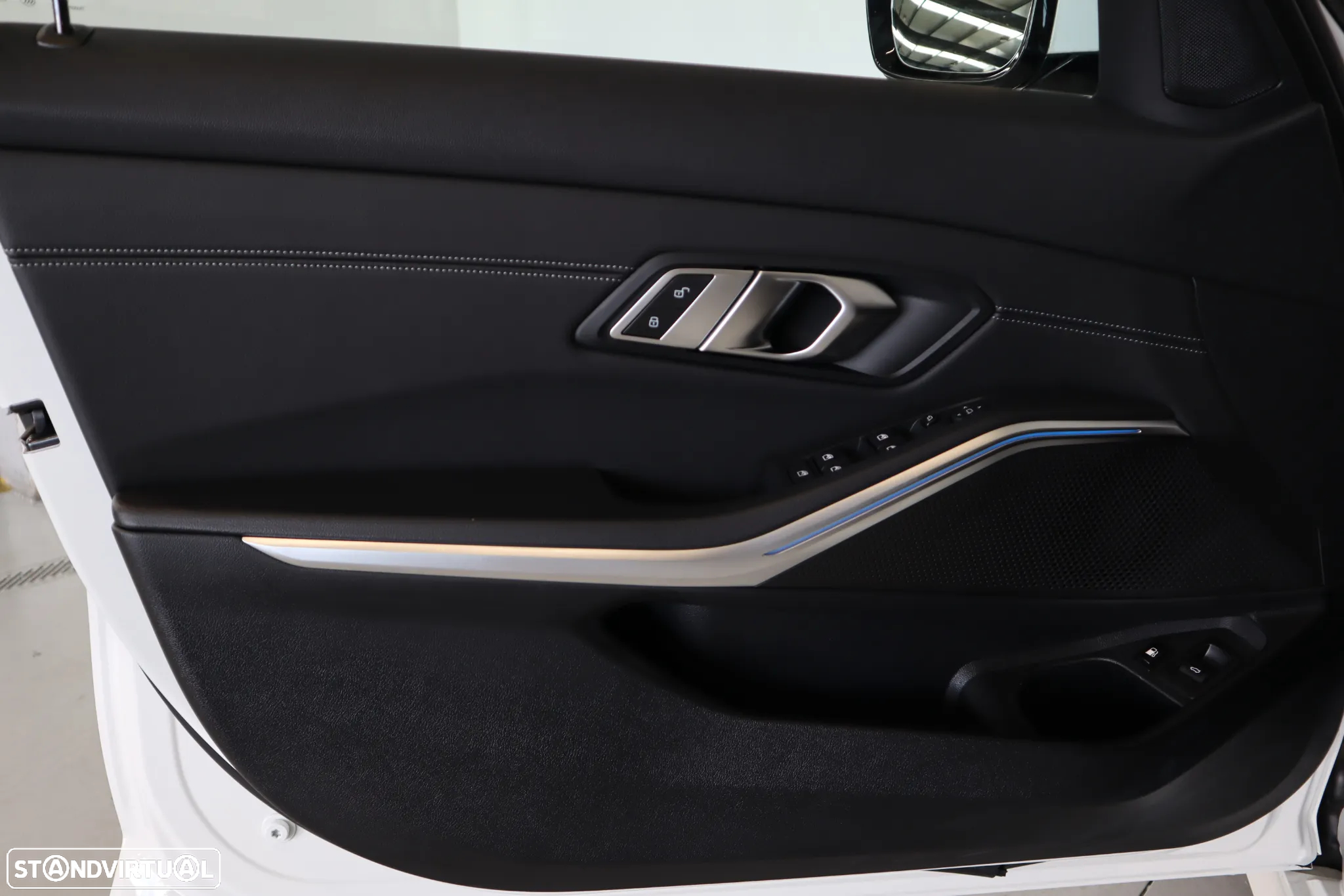 BMW 330 e Touring Line Sport Auto - 17