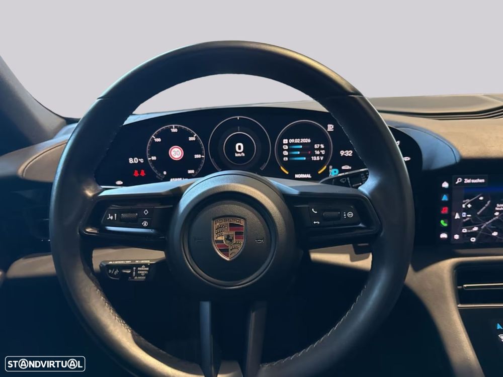 Porsche Taycan Cross Turismo - 9