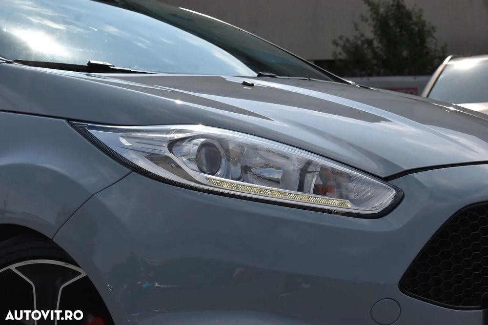Ford Fiesta 1.6 ST - 15