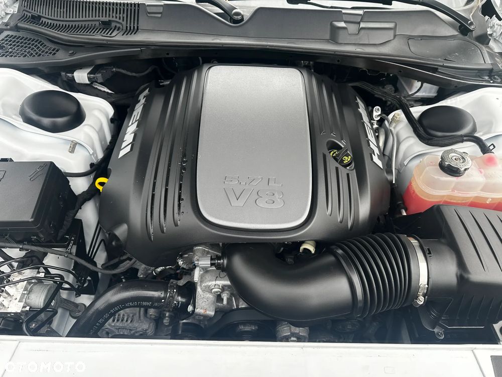 Dodge Challenger 5.7 R/T - 21