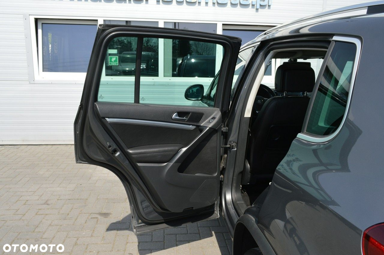 Volkswagen Tiguan - 30