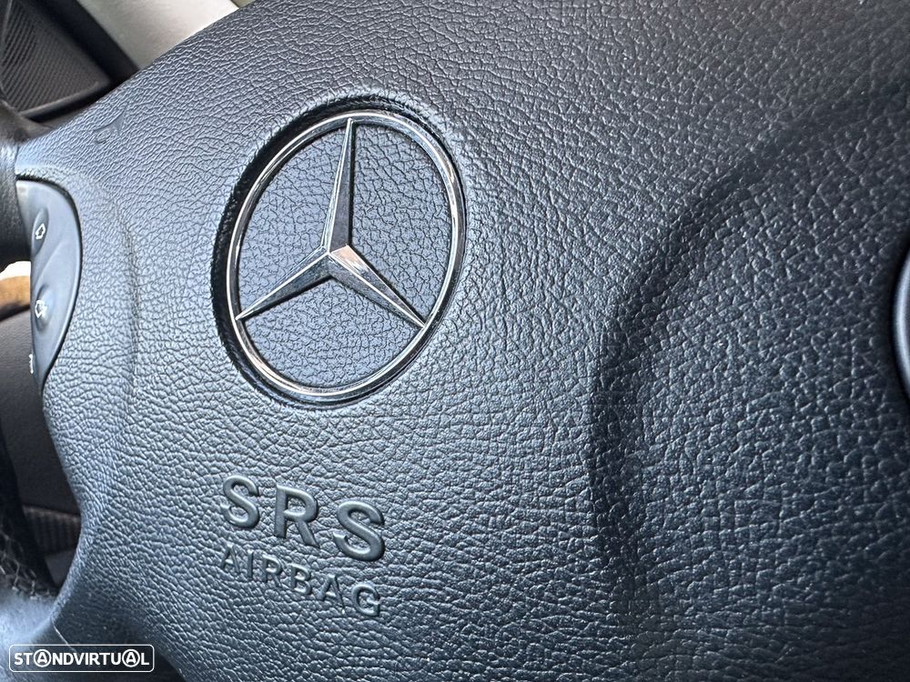 Mercedes-Benz E 220 CDI Avantgarde DPF - 21