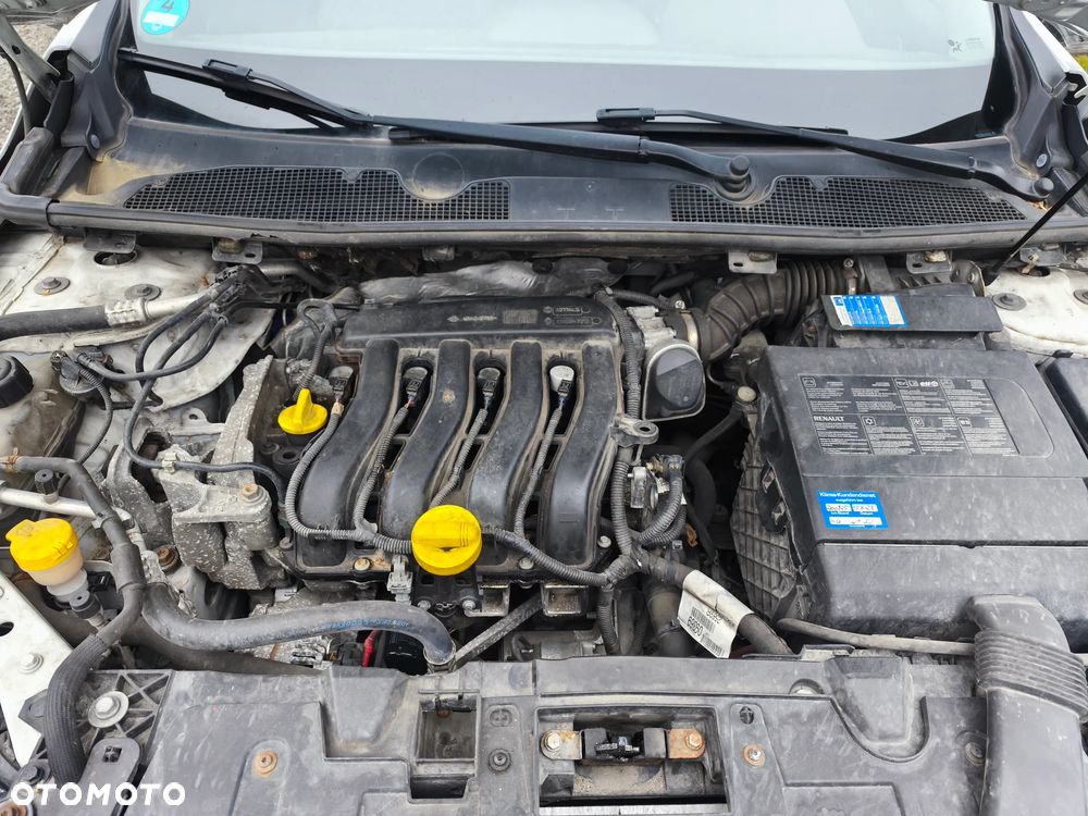 Renault Megane 1.6 16V Confort Expression - 13