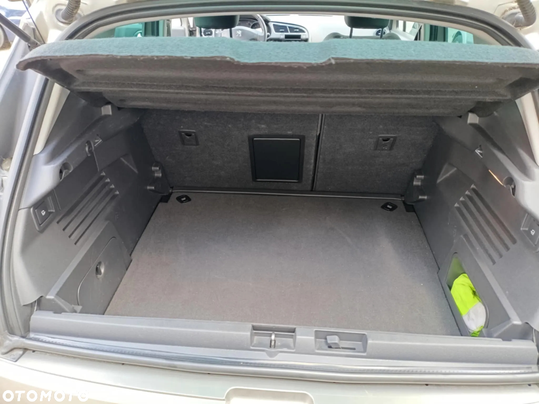 Peugeot 3008 1.2 PureTech Active - 15