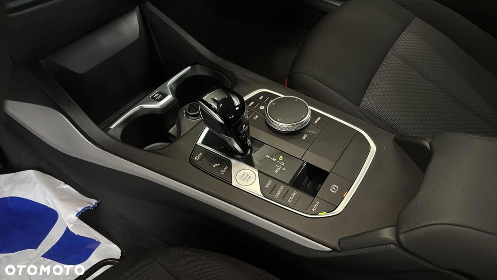 BMW Seria 1 118i Advantage - 16