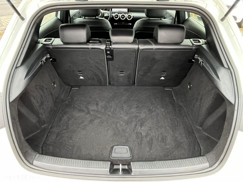 Mercedes-Benz Klasa A 250 4-Matic 7G-DCT - 16