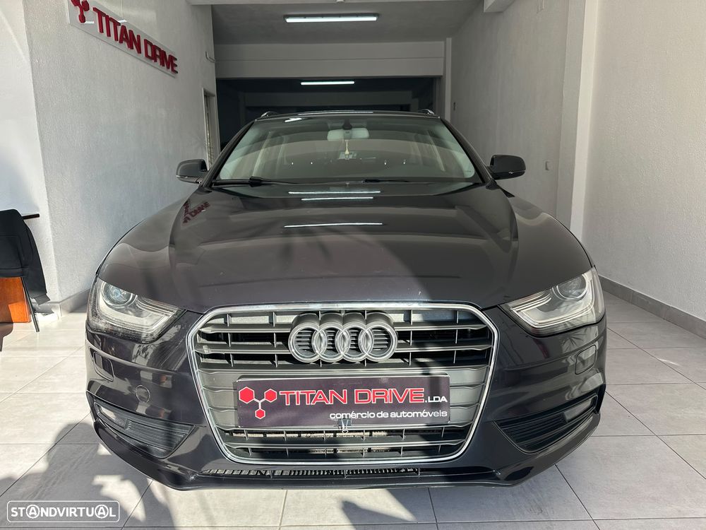 Audi A4 Avant 2013 photo 2