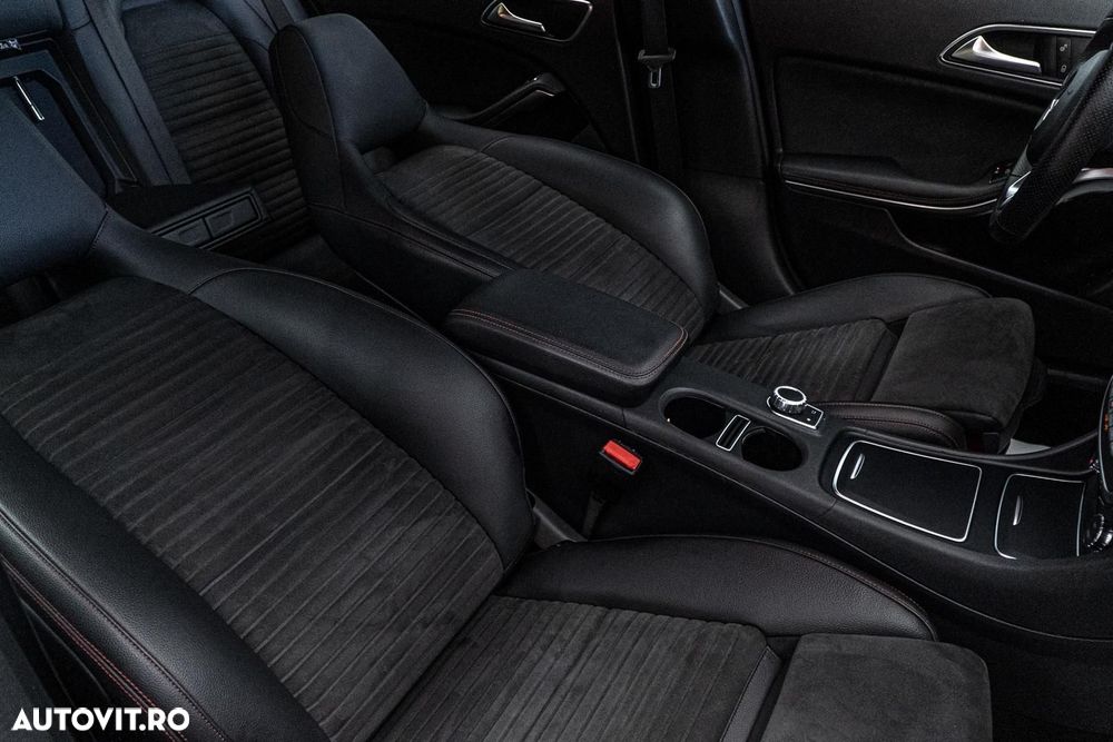 Mercedes-Benz GLA 180 7G-DCT AMG Line - 39