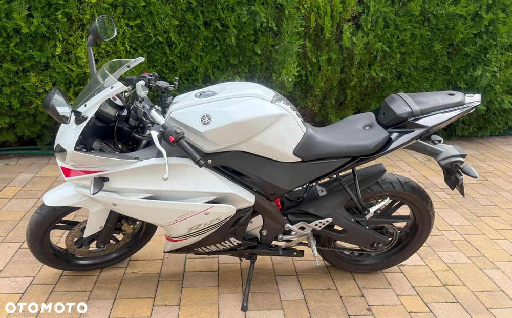 Yamaha YZF - 3
