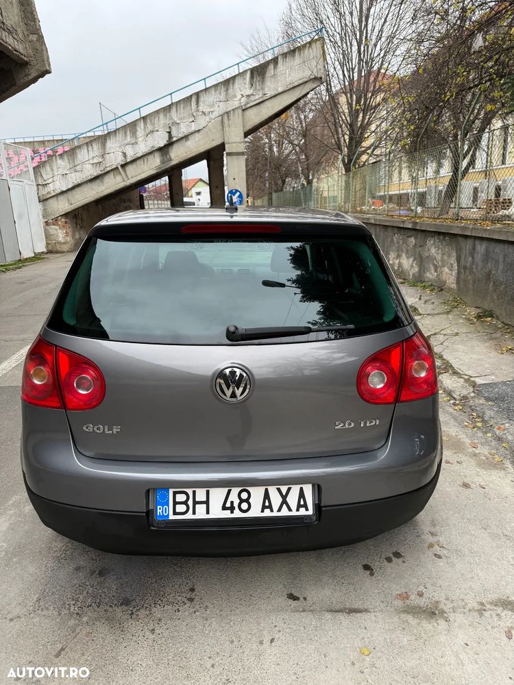 Volkswagen Golf 2.0 TDI DPF GT Sport - 3