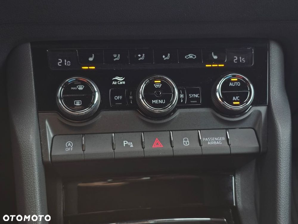 Skoda Karoq 1.5 TSI ACT Sportline DSG - 38