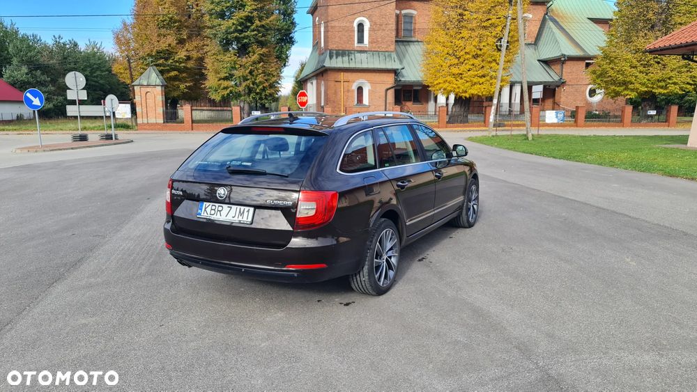 Skoda Superb 2.0 TDI Platinum DSG - 3